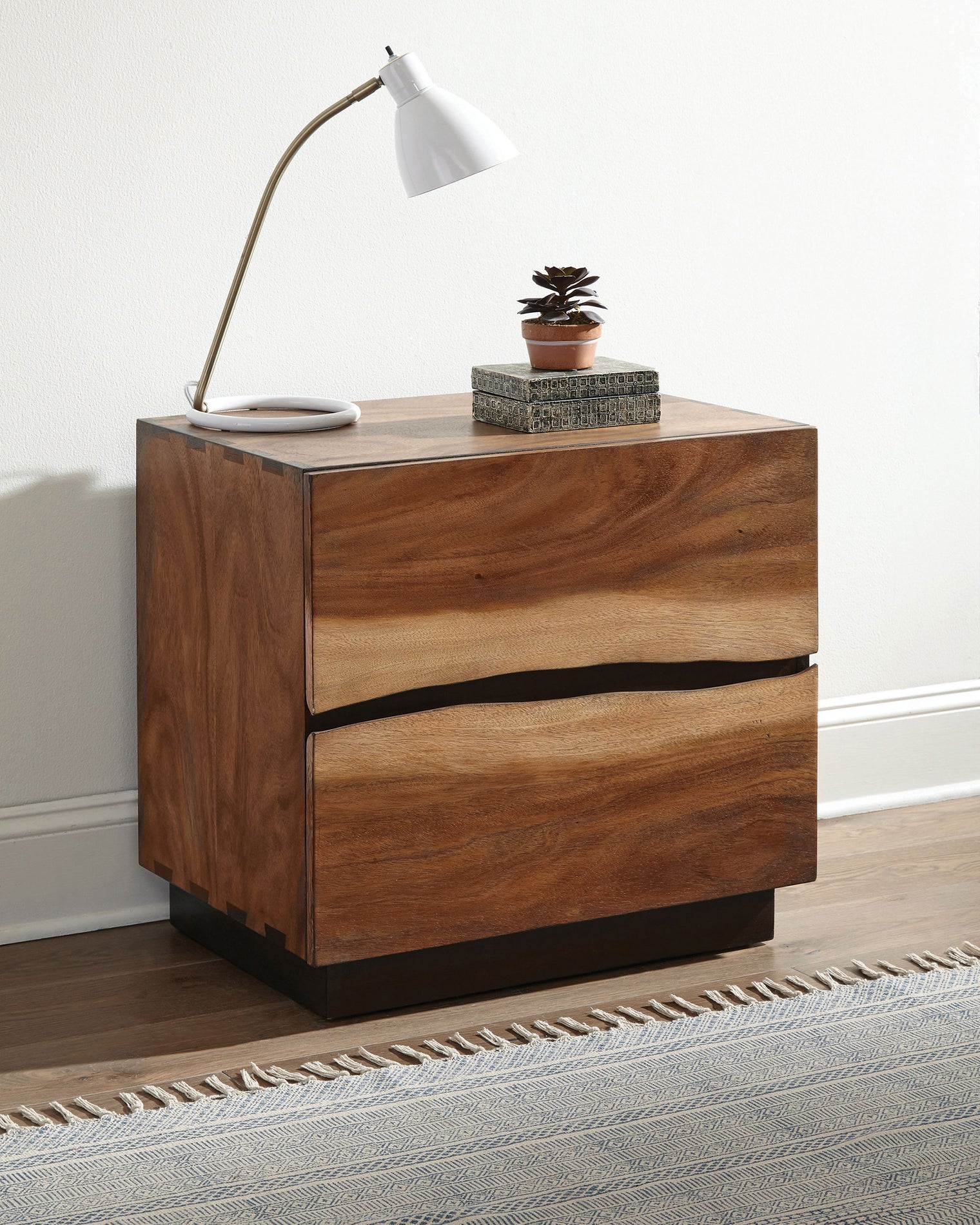 Nightstand Winslow