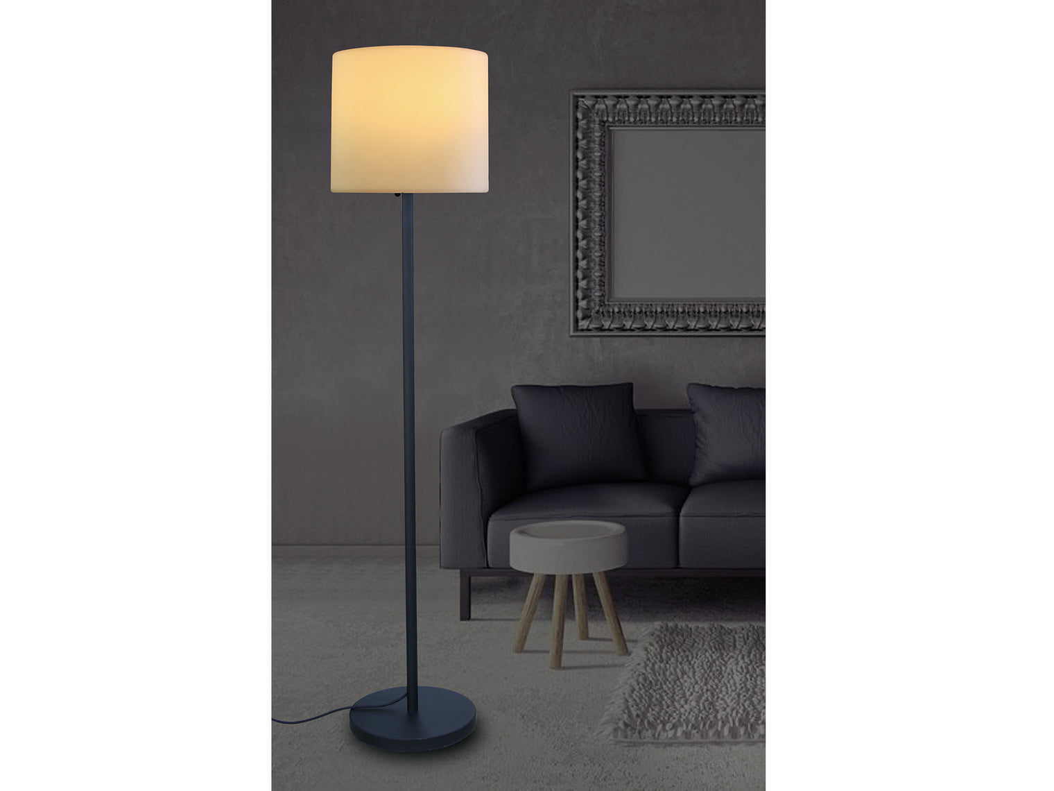 Frank Outdoor Floor Lamp - Environment