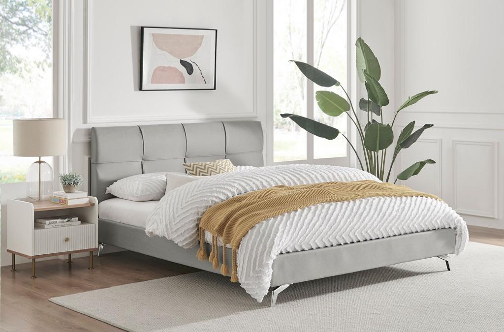 Light Gray Fabric Queen Bed - Environment angle